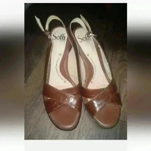 Women's Sofft Open Toe Heel Dress Shoe Size 6M - Picture 1 of 5